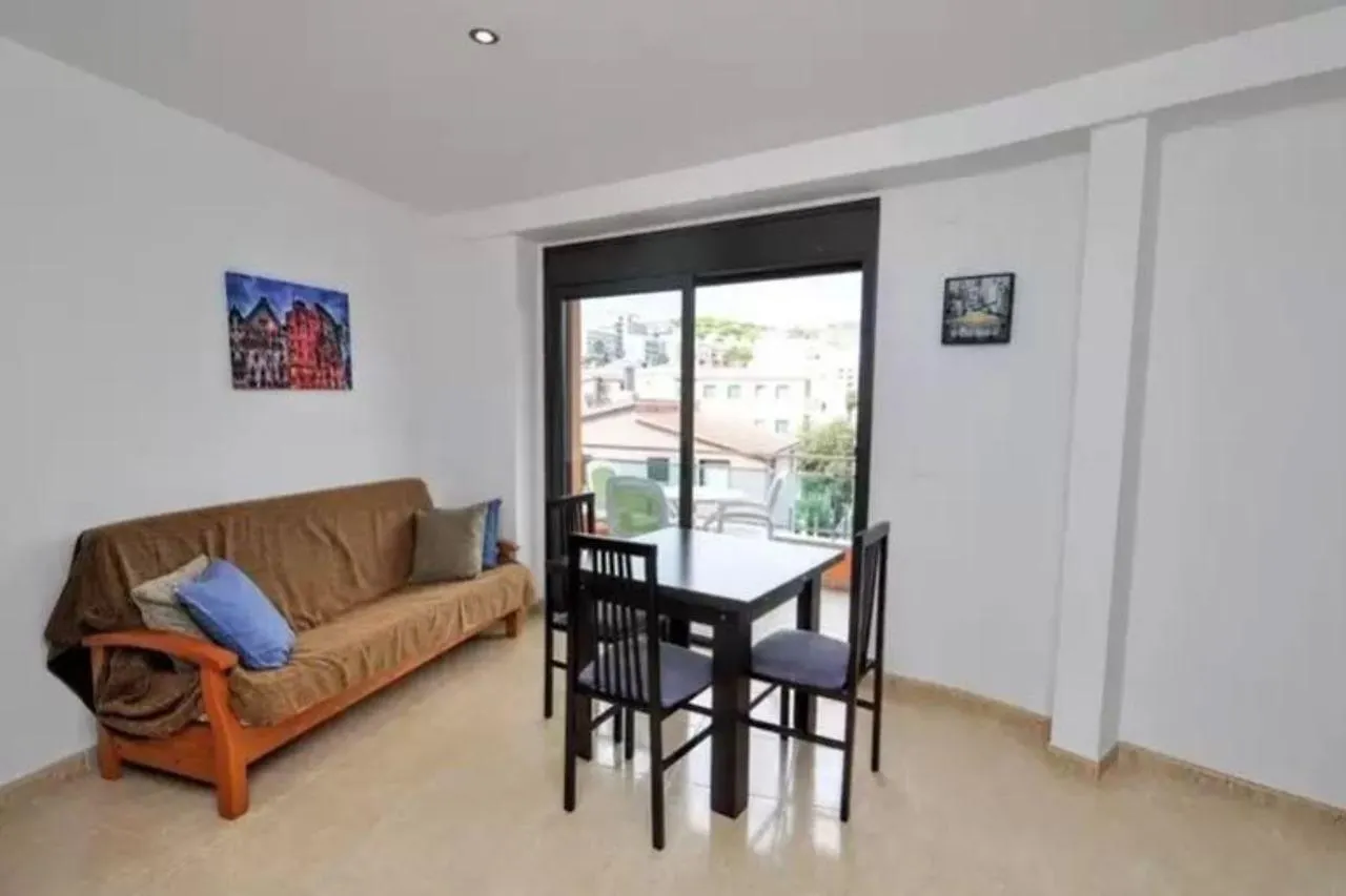 Apartment Douglas Lloretholiday يوريت دي مار 0*,  إسبانيا